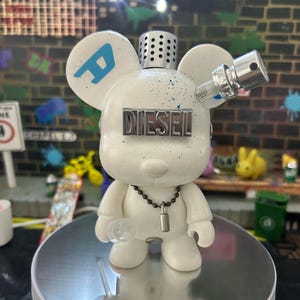 Qee - Etsy