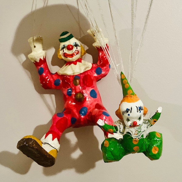 Clowns mexicains vintage en papier mâché aux couleurs vives, lot de deux, authentiques clowns mexicains en papier mâché