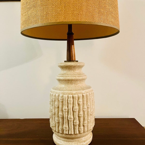 Midcentury Ceramic and Walnut Table Lamp in Speckled Faux Bamboo Design with Coordinating Lamp Shade, 1960s Table Lamp
