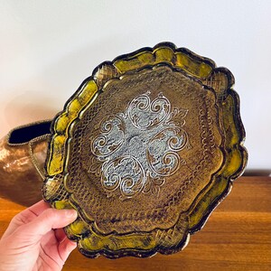 Vintage Italian Ornate Carved Wood Hexagon Tray in Gold and Aqua Center Design immagine 6