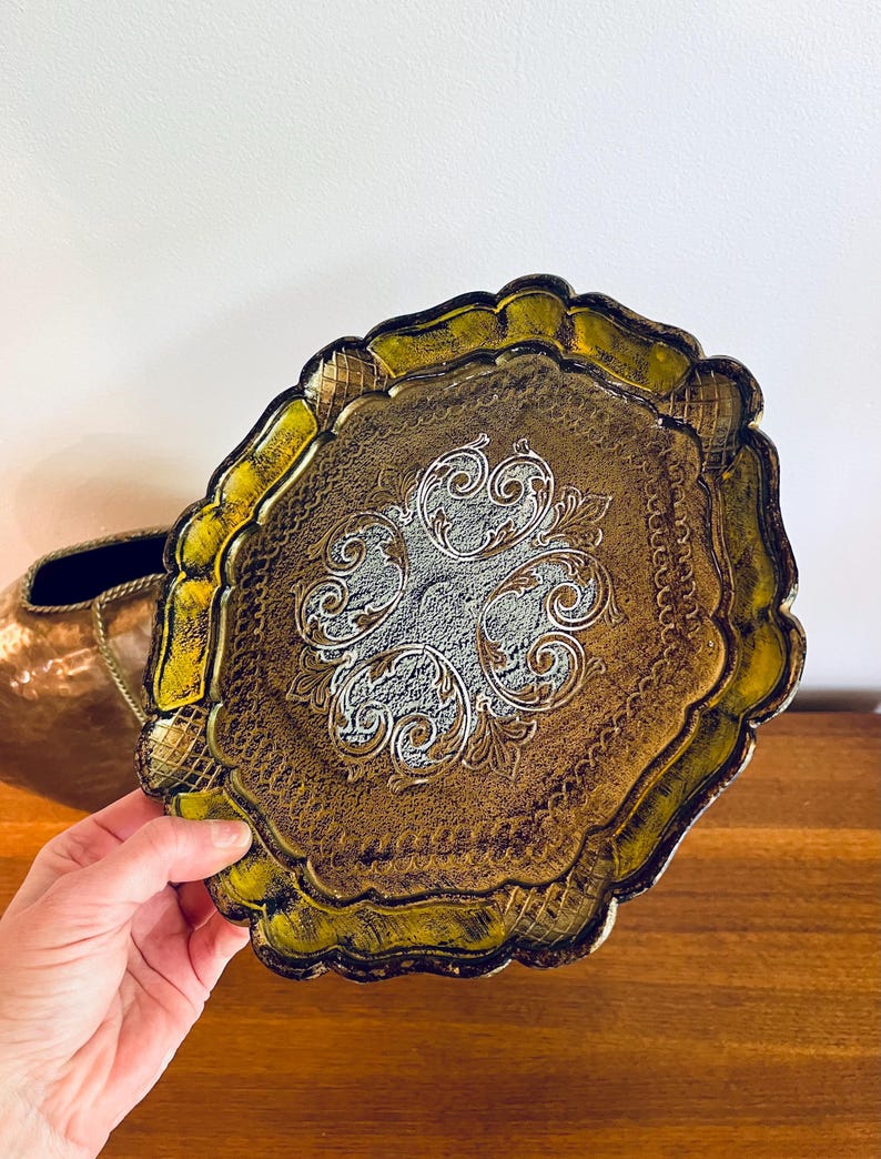 Vintage Italian Ornate Carved Wood Hexagon Tray in Gold and Aqua Center Design immagine 6