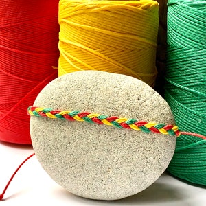 Braided bracelet/Handmade bracelet/Red yellow green/Reggae bracelet/Rasta/One love/Woven bracelet/Rastafarian/420/Bob Marley style/Rastaman