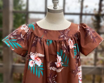 Hawaiian Brown Floral Muumuu Dress | Vintage 70s Hawaiian Aloha Flower Dress Size L