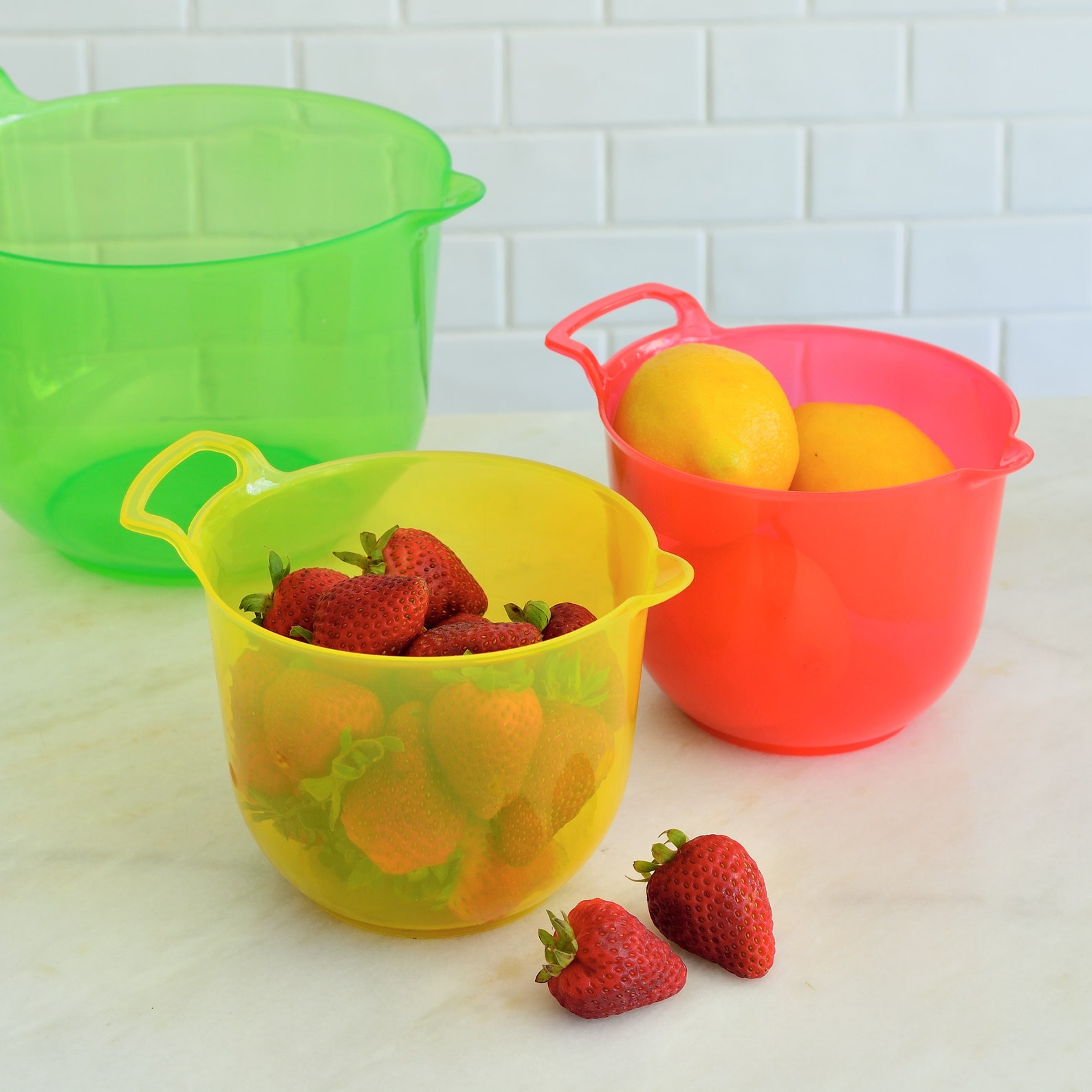 5 Pack Plastic Mixing Bowls Set, Large Measuring Bowls in 3 Sizes 1L, 3L, 5L Rainbow YE393.617