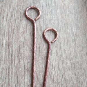 Set von zwei minimalistischen langen Haarnadeln, 2 Stück Metall Haarstift, handgemachte Haarnadel für Dutt, gehämmerte Kupfer Haarnadel, Boho Kupfer, Haargabel