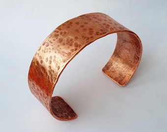Hammered Copper Cuff, Hammered Stylish Bracelet, 7th Anniversary Gift, Polished Copper Bangle, Custom Jewelry, Personalized Handwriting