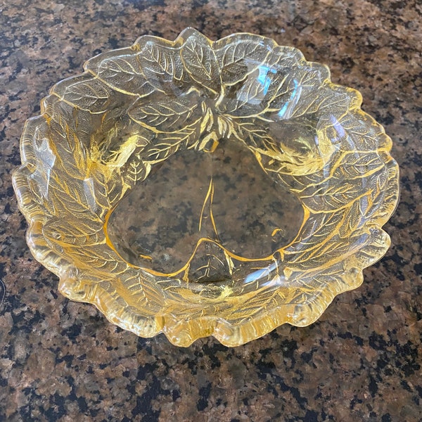 Vintage glass bowl Indiana Glass “Tiara” Yellow Mist Sweet Pear Pattern