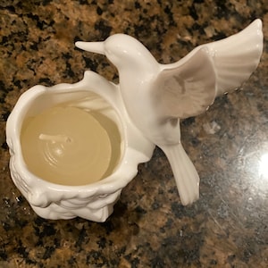 Hummingbird Planter Bone China Made in Taiwan White Bird Over Planter 3.5”x3.5”