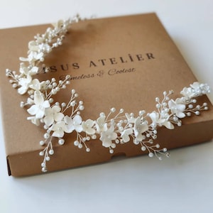 Wedding Hair Piece, Pearl Hair Vine, Floral Hair Accessory, Bridal Headband, Flower Hair Comb, porcelain bridal crown
