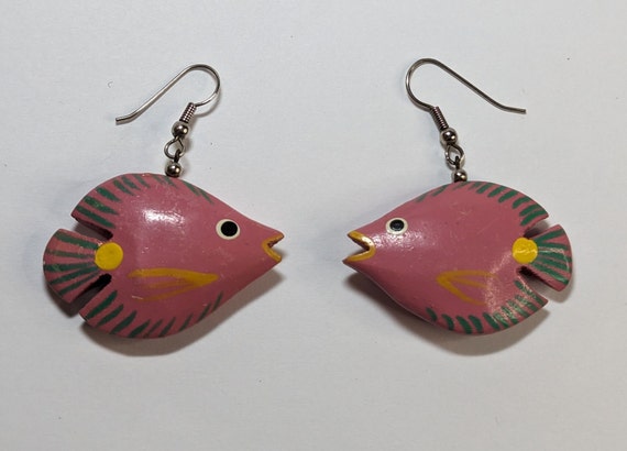 Vintage Painted Wooden Fish Earrings Pink Yellow … - image 2