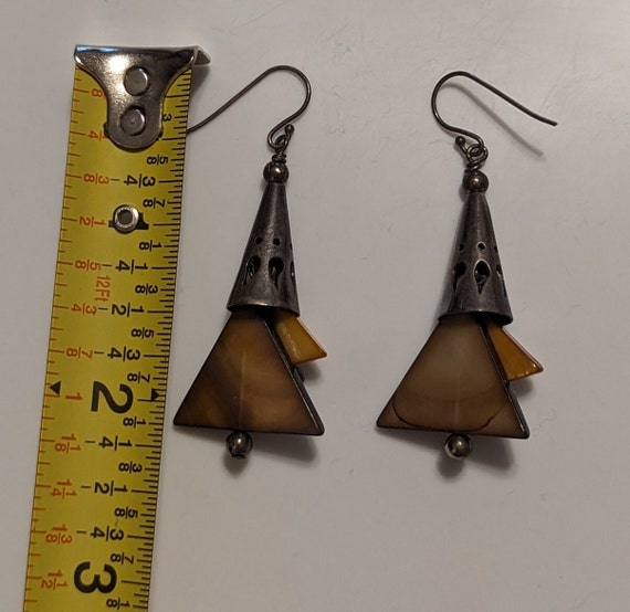 Vintage Brown Mother of Pearl Layered Triangle Cu… - image 3