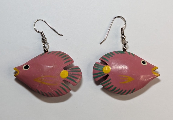 Vintage Painted Wooden Fish Earrings Pink Yellow … - image 3