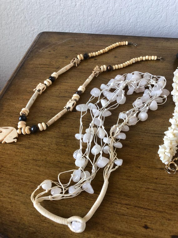 Five assortment beaded necklaces - image 8