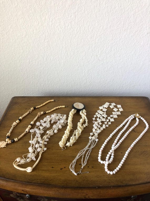 Five assortment beaded necklaces - image 6