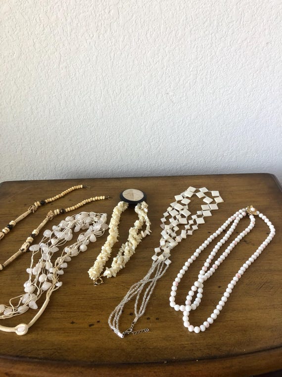 Five assortment beaded necklaces - image 7