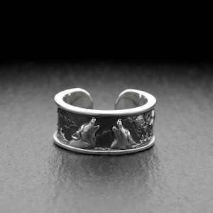 Sterling Silver Howling Wolf Ring: Nature Inspired Animal Jewelry