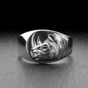 Signet ring rhino hot sale