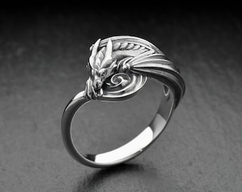 Sterling Silver Lying Dragon Ring, Goth Ring, Dragons Lovers Gift, Handamade Dragon Jewelry, Fantasy Jewelry, Mythical Majesty Ring