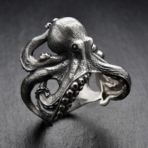 Oxidized Sterling Silver Octopus Ring: Sea Creature Jewelry