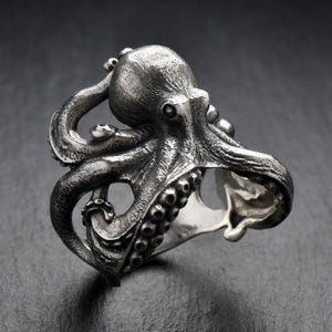 Oxidized Sterling Silver Octopus Ring: Sea Creature Jewelry
