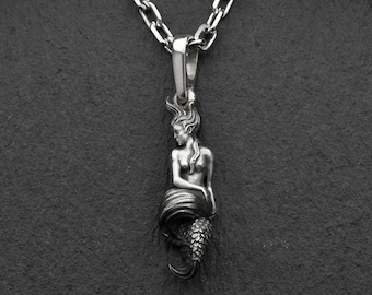 Colgante de sirena de plata de ley, joyería de plata hecha a mano, regalo perfecto, regalo para amantes del mar, collar de sirena, colgante de amantes de la sirena