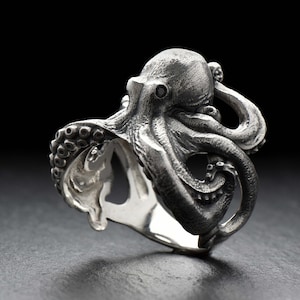 Oxidized Sterling Silver Octopus Ring: Sea Creature Jewelry