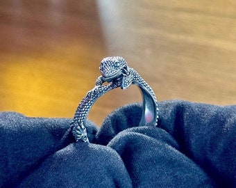 Handmade Sterling Silver Gecko Ring: Animal Jewelry Gift