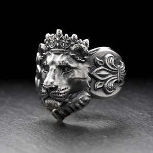 Sterling Silver Ring Lioness Queen,  Lioness Ring,  Lioness Lovers Gift, Handmade Animal Jewelry, Animal Lovers Ring, Wild Animal Jewelry