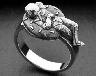 スターリングシルバー製宇宙飛行士ドーナツリング：宇宙好きのための