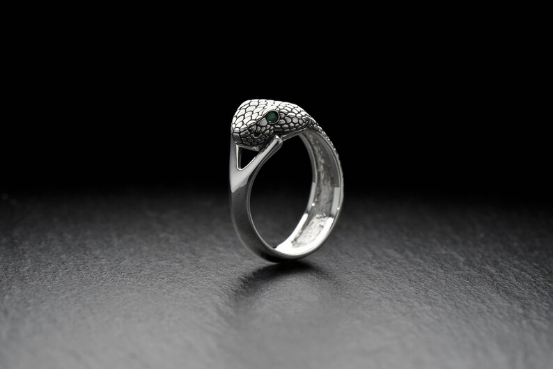 Made with high-quality materials and expert craftsmanship, this ring is both stylish and durable.