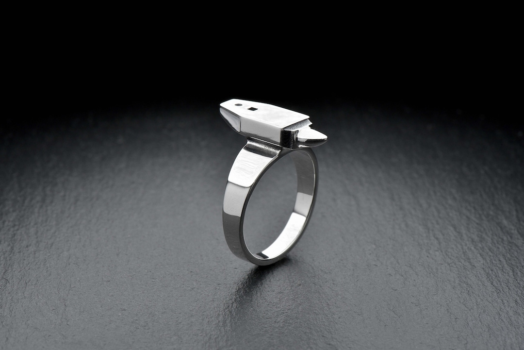 Anvil wedding rings | Honestweddingadvice.com