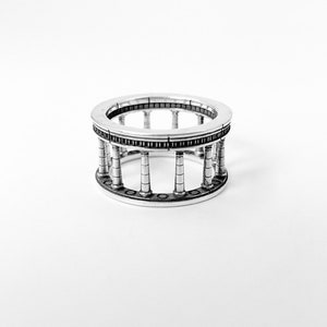 Introducing our elegant Sterling Silver Ring "Column," a timeless piece inspired by the beauty and grandeur of ancient architectural columns.