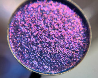 Lavender Disco is a hand pressed extreme multichrome 26mm single eyeshadow topper