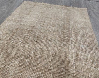 Vintage Turkish Oushak Rug: Neutral Wool-Cotton Hallway Mat (1.6'X3.3')