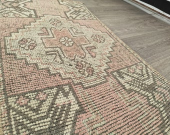Vintage Oushak Rug: 70s Turkish Door Mat, Pink Geometric Wool (1.44'X2.79')