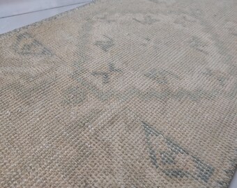 Vintage Turkish Wool Door Mat: Handmade Oushak Hallway Rug (1.35'X2.49')