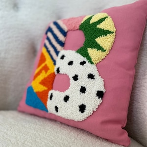 Almohada con inicial bordada, cojín con letra personalizada, almohada personalizada, idea de regalo para recién nacidos, regalo para baby shower, regalo de inauguración de la casa