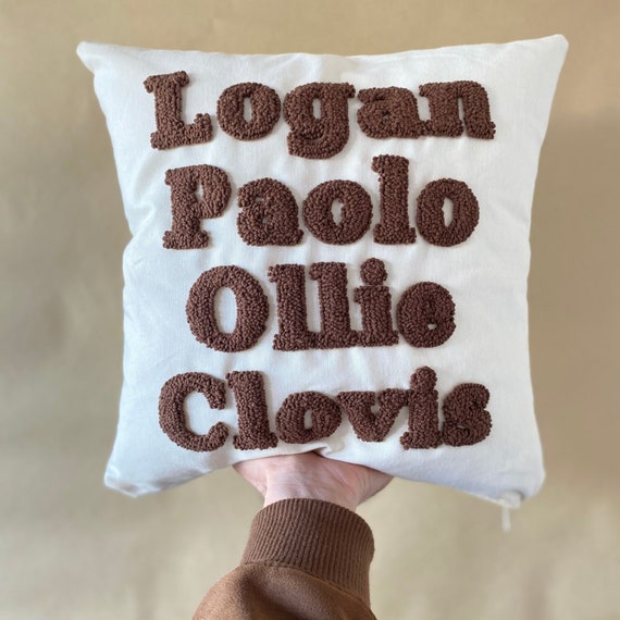 Personalized Family Names Pillow, Embroidered Name Pillow, Grandchildren Name Pillow, Custom Grandma Gift Idea,Throw Pillow,Gift for Parents