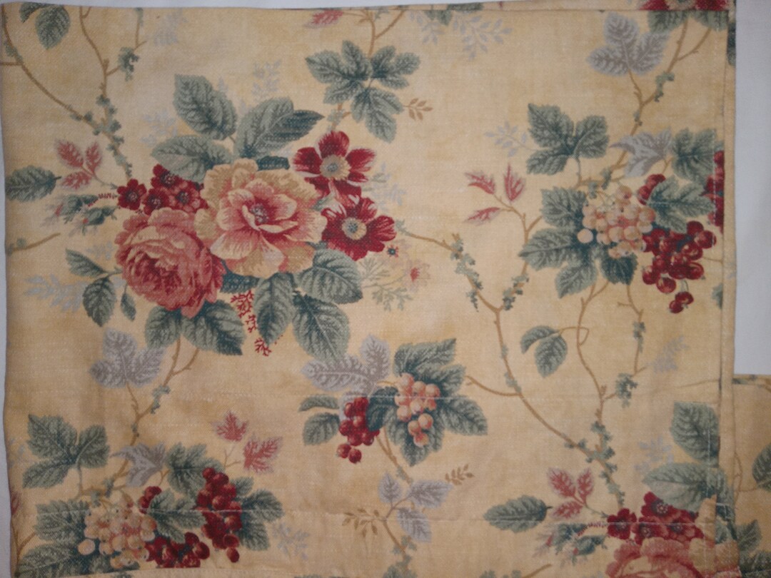 Vintage Pair of WAVERLY Pleasant Valley Curtain Valances Beige Green