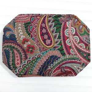 WAVERLY Home Fashions Cloth Placemats PORTICO JEWEL Red Green Blue Paisley Oblong 13 x 18 Vintage 1990s Reversible Set of 8 Classic 90s