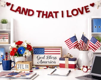 Guirlande de fleurs en feutre « Land That I Love » | Décoration patriotique | Bannière du 4 juillet | Décoration du jour de l'indépendance des États-Unis | Décoration bleu blanc rouge