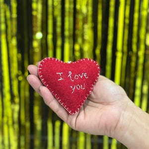 Valentine Felt Heart Ornament, Valentine Day Decor, Valentine Ornament, Valentine Day Gift For Him and Her (Pack of 1)