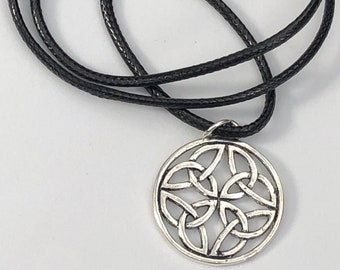 Collier noeud celtique Trinity nouveau cadeau magique cordon noir spirituel avec chaîne d'extension métal argenté unisexe païen Viking imbriqué connecter