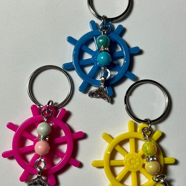 Ship Wheel And Mermaid Tail Keyring - NEW GIFT Handmade Keychain - Charm Sparkly Beads Plastic Sea Magic Fantasy Holiday Bag Suitcase Bling