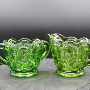 Vintage L E Smith Green Moon and Stars Scalloped Edge Creamer and Open Sugar