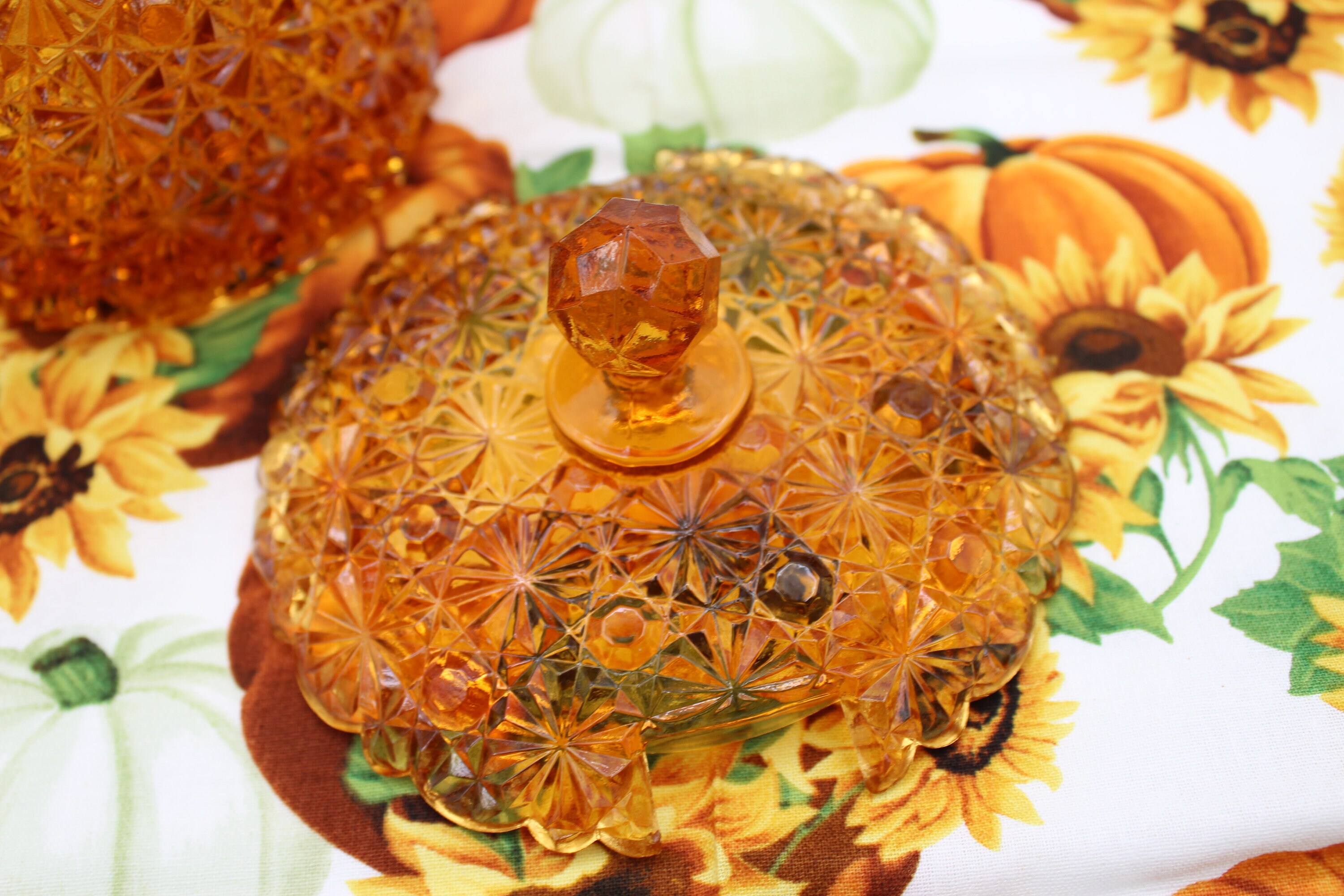 フェントン バージニアガラス 琥珀色ボウル デイジー＆ボタン