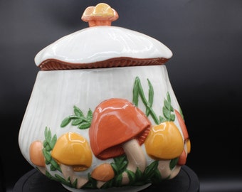 Vintage Pottery Hand-Painted Mushroom Soup Tureen from Arnel's Mold *Missing Ladle*