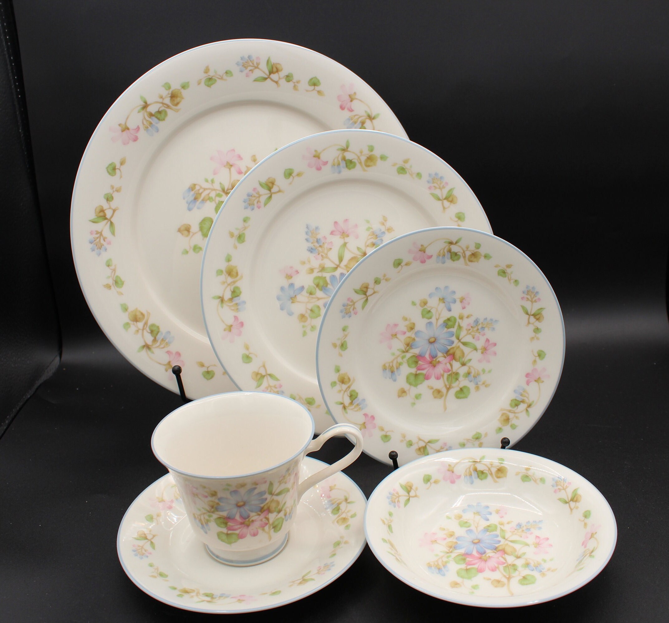 Vintage Noritake Ivory Bone China Melody #7212 6 Piece Place