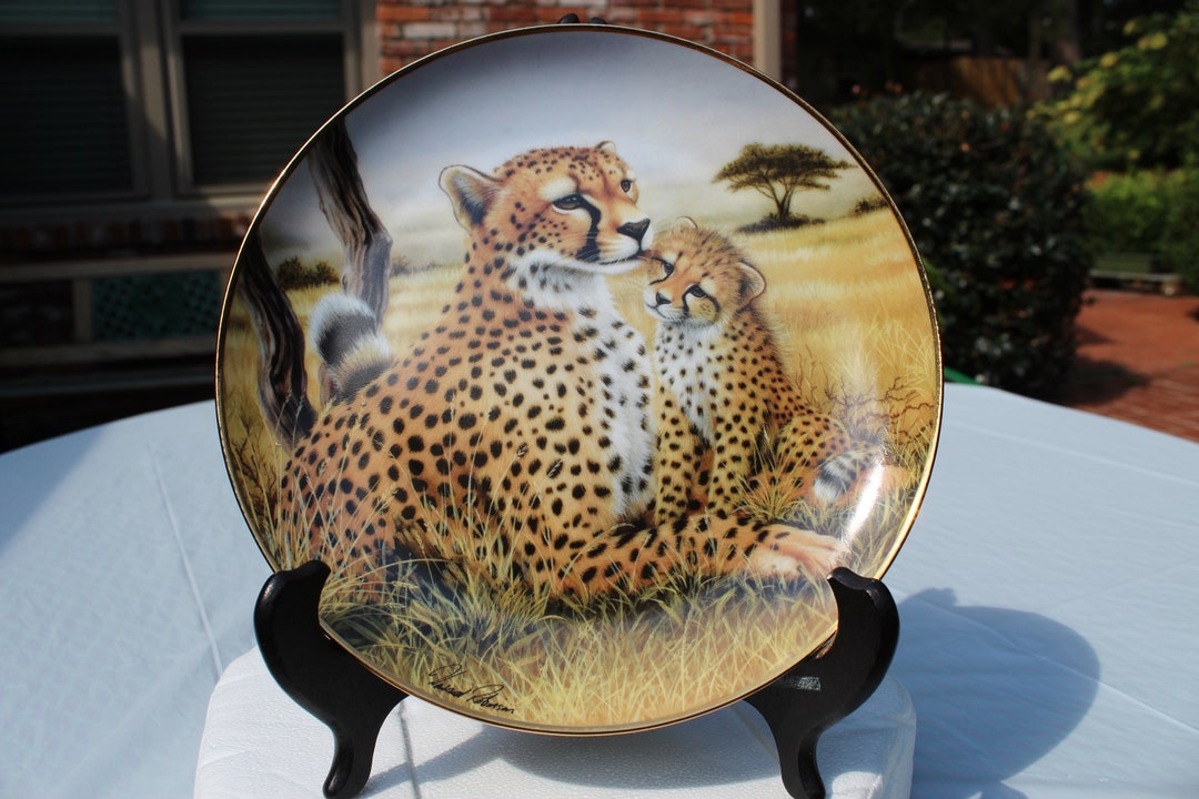 Vintage Franklin Mint Cheetah Plate, 