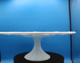 Vintage Milchglas Etagere, Spitzenrand von Pitman-Dreititzer
